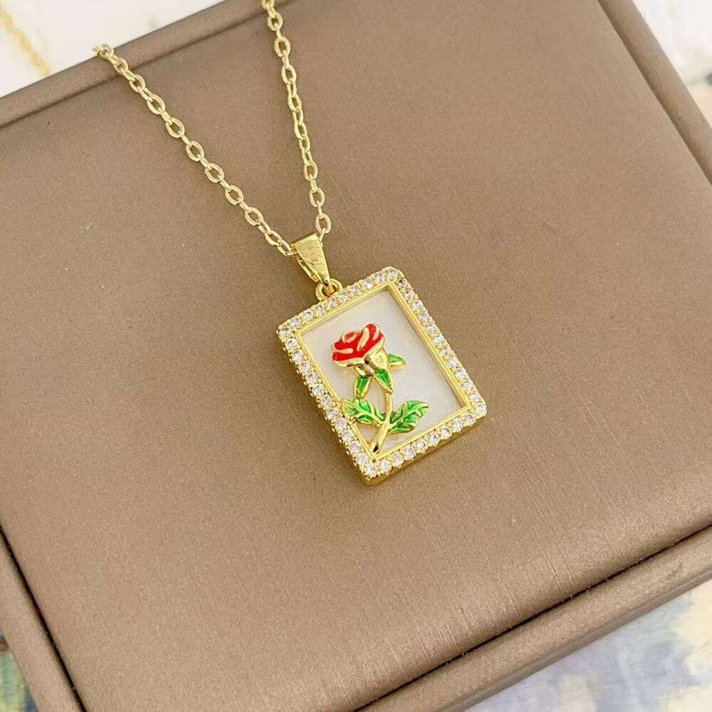 Summer Fashion Frame Rose Light Elegant Full Dia Necklace For Women Internet Celebrity Versatile Collarbone Titanium Steel Chain 1E4