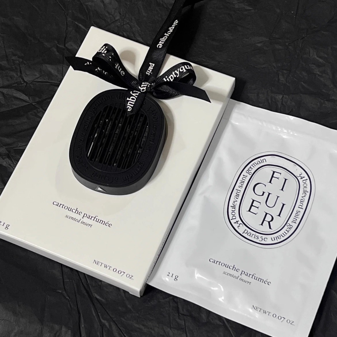 Car Aromatherapy Hanger No.34 Scent Long-lasting Vehicle Fragrance Sleek Design Easy Hanging Pleasant Aroma That Stays Keeps Car Smelling Nice