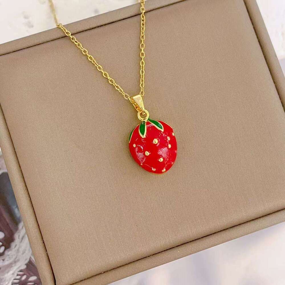 Internet Celebrity Fresh Strawberry Necklace For Women Red Versatile High-End Jewelry Niche Design Spring Summer Titanium Steel Collarbone Chain E20