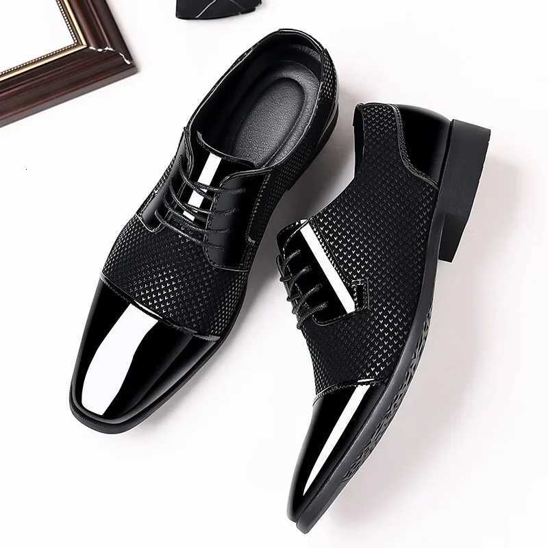 Men Business Leather Shoes Luxury Oxford Breathable Patent Leather Dress Shoes Men Office Wedding Flat Formal Shoes W250716