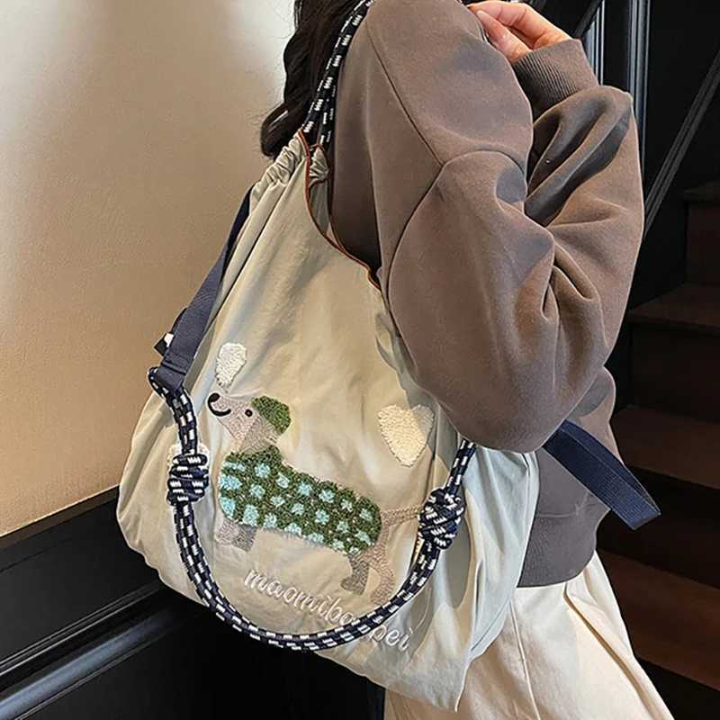 Japanese style shoulder bag with elongated puppy ball chain embroidery shopping bag and large capacity shoulder bag