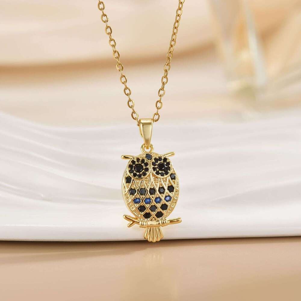 Full Zircon Owl Copper Plated Elegant Niche Animal Pendant Necklace INS Style High-End Jewelry 685