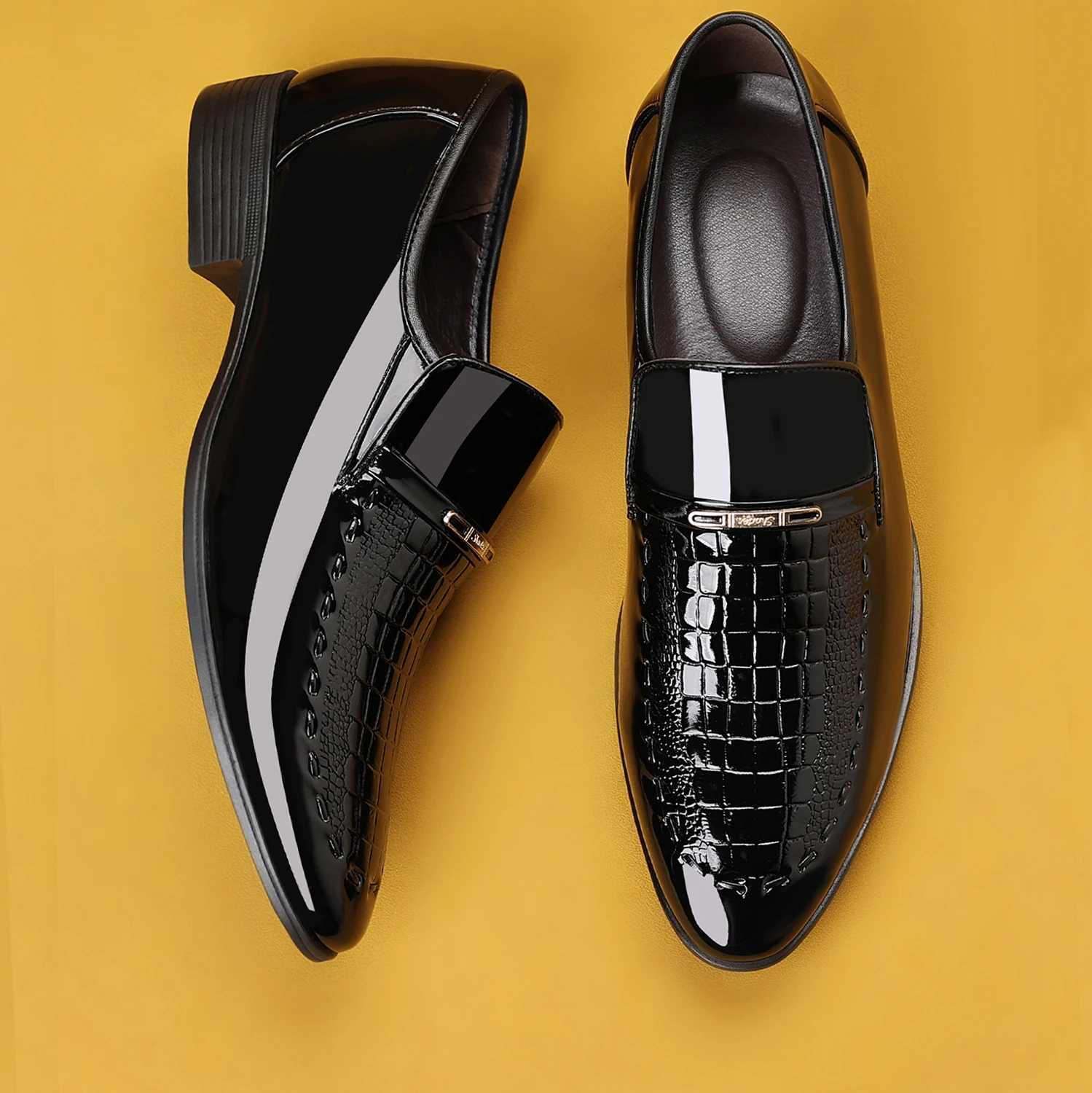 Mens Dress Shoes Elegant Animal Texture Wedding Office Party Summer Slip-On Commuting Classic Mens Formal Shoes Y250715
