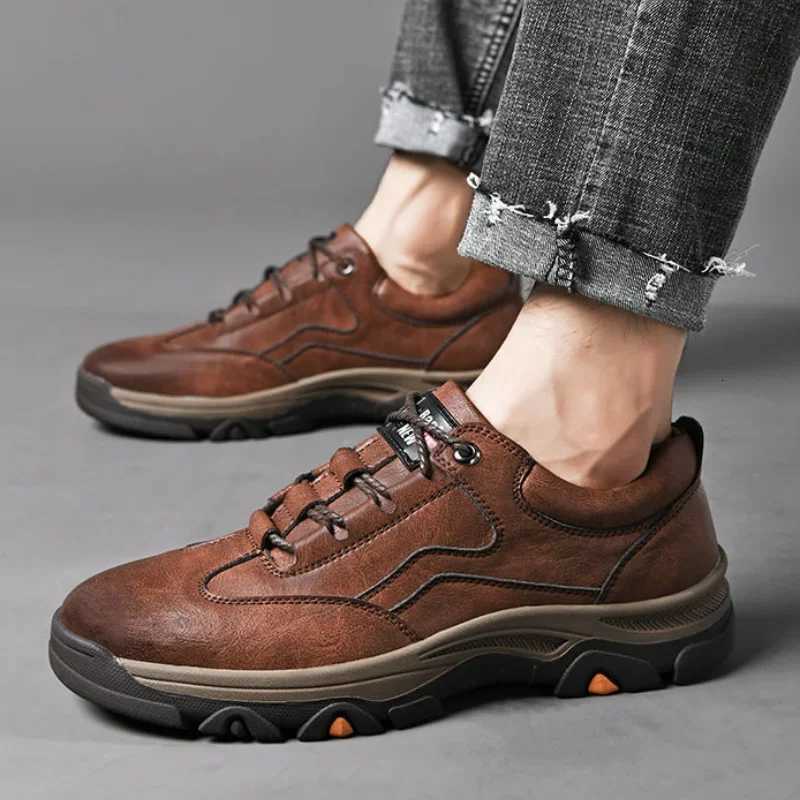 Mens Casual Shoes Outdoor Sneakers Men Retro Leisure Business Shoes Non Slip Comfortable Sports Walking Shoe Mens Sneakers W250716