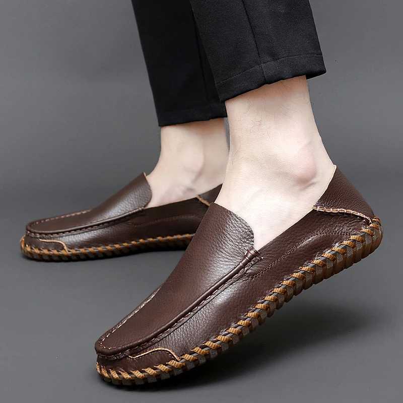 Brand Soft Genuine Leather Mens Shoes Breathable Driving Shoes Designer Outdoor Men Loafers Casual Flat Shoes Fashion Moccasins W250716