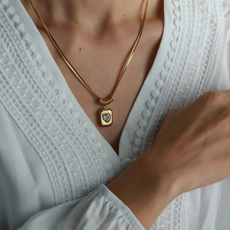 European and American Retro Geometric Heart and Love Pendant Clavicle Chain with High grade Double layer Serpentine Titanium Steel Necklace Ornament