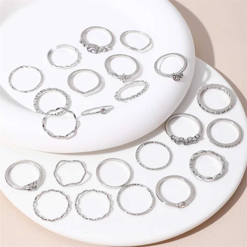 23Pcs Fashion Knuckle Rings Set For Women Crystal Star Moon Eye Wave Gold Silver Color Rings Female Trendy Party Jewelry Gift S250716