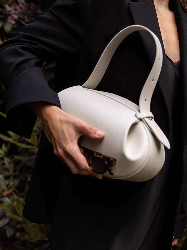 Women S Crossbody New Casual Versatile Three Dimensional Ladies Underarm Small Round Baguette Bag Handbag Large