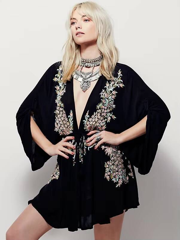 Boho sexy dress summer beach style cotton embroidered deep V-neck drawstring Waist half Sleeve mini women brand clothing dongdumaoyi