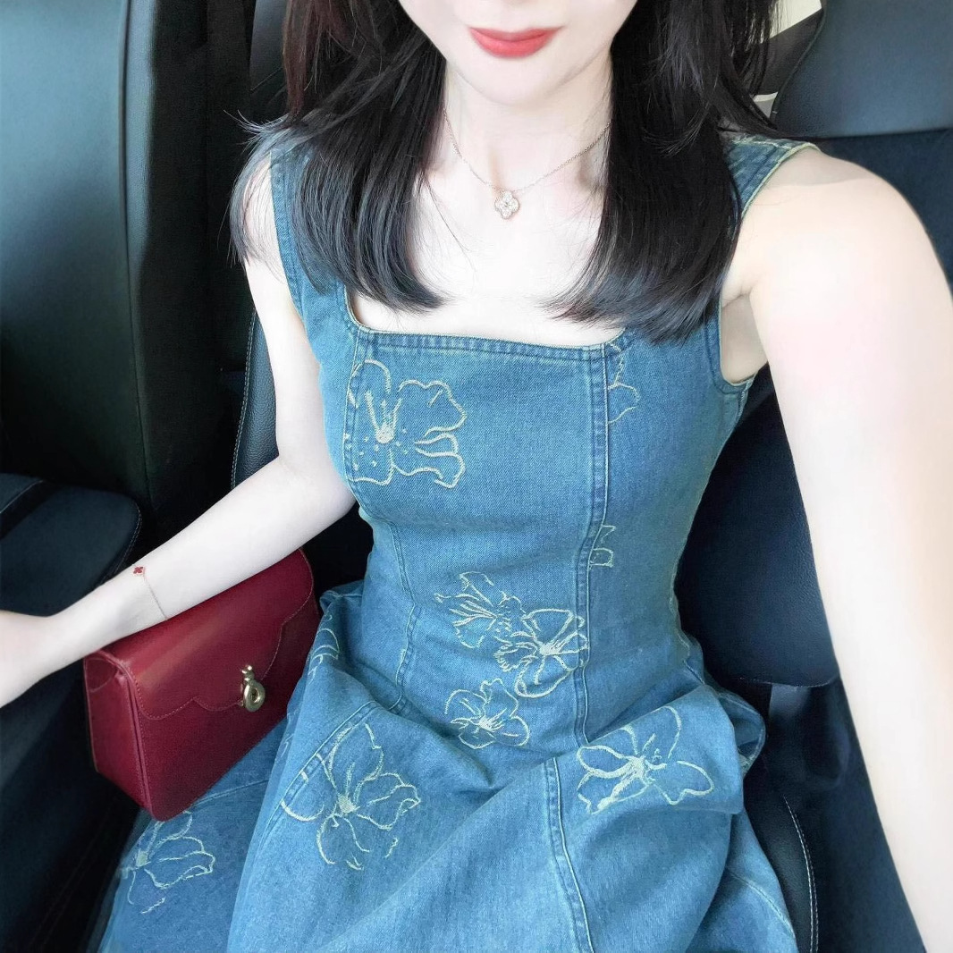 2025 New Chinese Style Embroidered Washed Denim Strap Dress for Women Summer High-end Retro Fashion Slimming Long