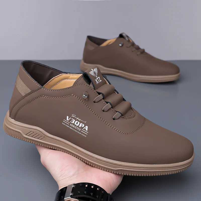 2025 New Designer Increase Shoes for Men Solid Color Fashion Casual Leather Shoes Male Lace Spring Autumn Loafers Man W250716