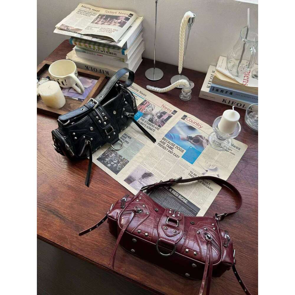 NEW Underarm Bags For Women Designer Handbag Purses New In Vintage PU Leather Rivet Decoration Shoulder Crossbody
