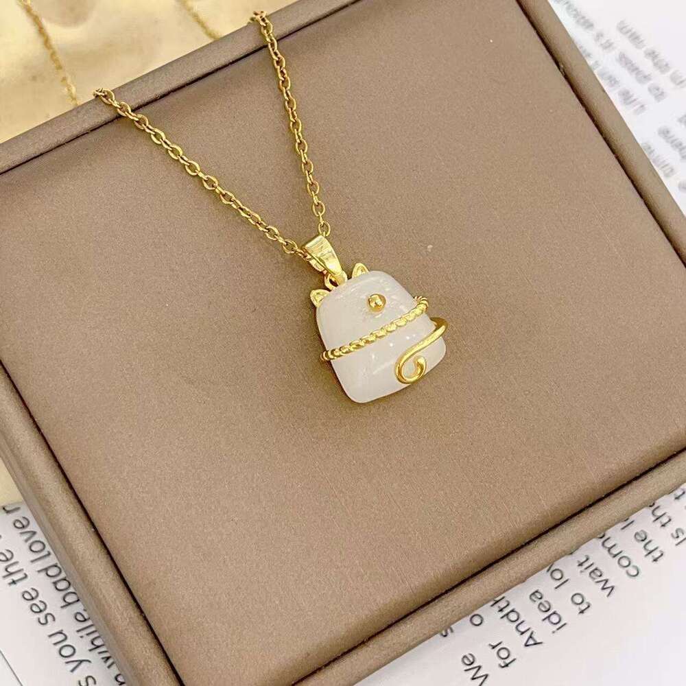 Korean Version Light Niche Ins Style Lucky Fortune Dragon Cat Pendant Titanium Steel Non-Fading Collarbone Necklace Birthday Gift 9Ed
