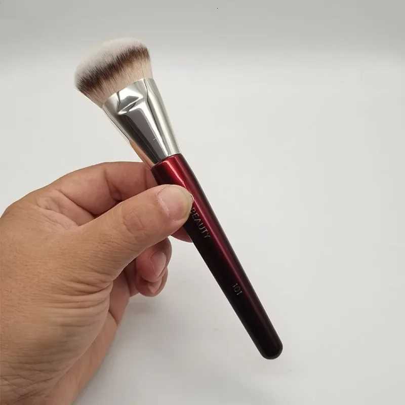 1pc 101 Contoured Foundation Makeup Brushes Angled Liquid Base Concealer Makeup Brushes Red Wood Handle Cosmetic Tools 506 XJ2500716
