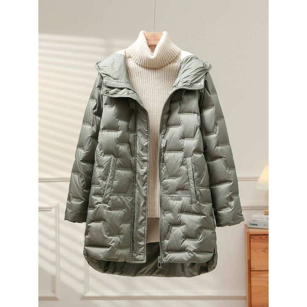 Lagabogy 2025 New Winter Women 90% White Duck Down Jacket Hooded Zipper Ultra Light Coat Casual Warm Loose Puffer Feather Parka