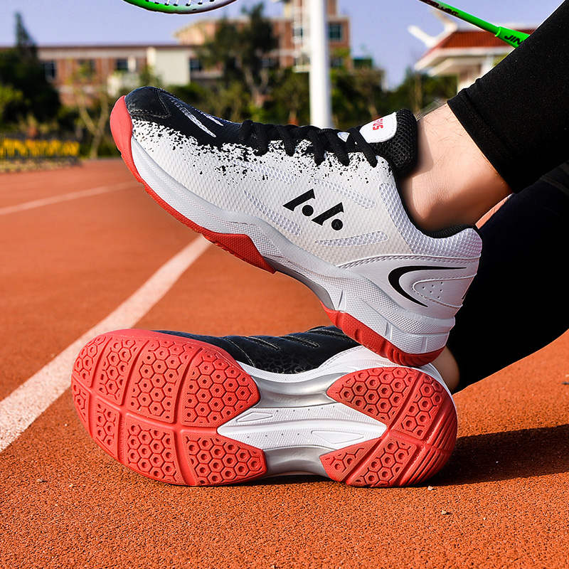 Professional badminton shoes with breathable net surface for training; anti-slip, shock-absorbing and wear-resistant sports shoes for men and women