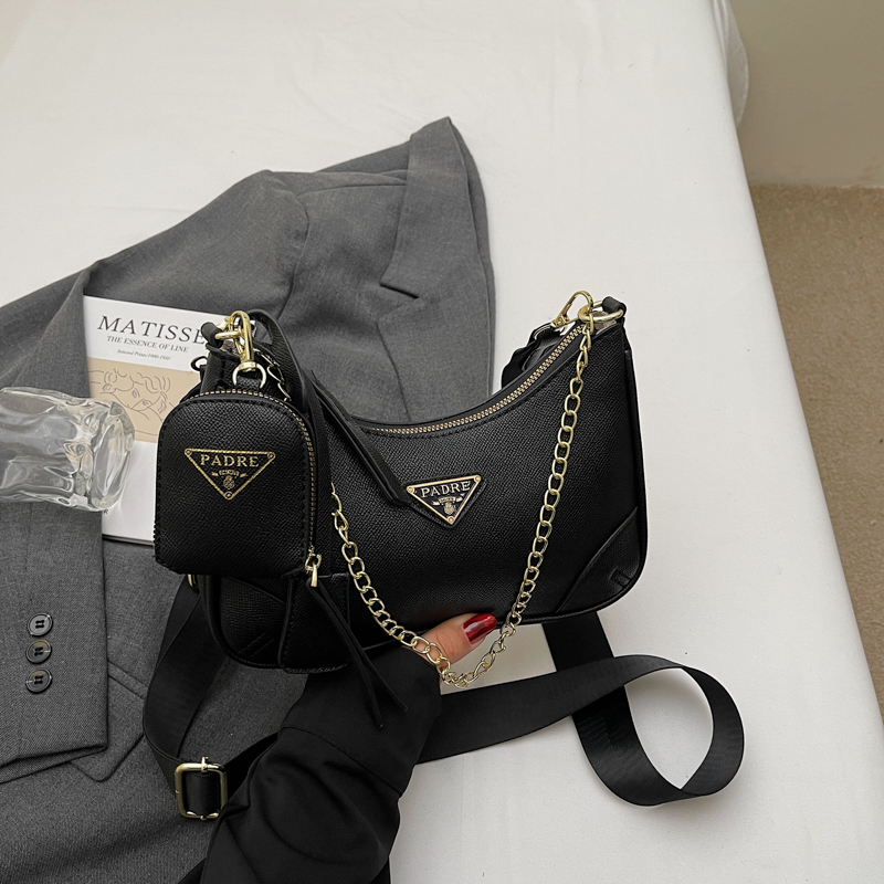 Designer bag luxury shoulder bag wallet shoulder bag women's 2025 new summer versatile crossbody bag internet famous and popular broadband should