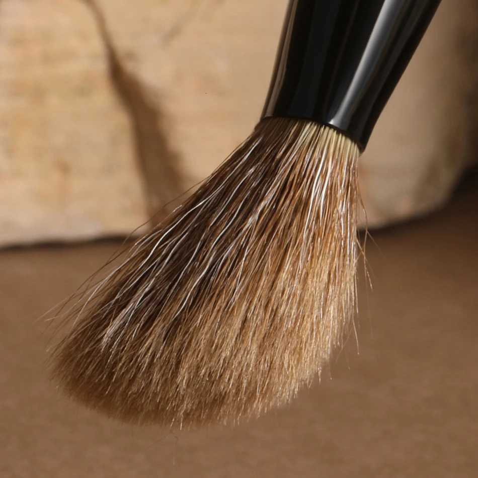 23 Professional Handmade Makeup Brush Tilted Contour Blush Brush Undyed Saikoho Goat Hair Raw Lacquer Handle Makeup Brushes XJ2500716