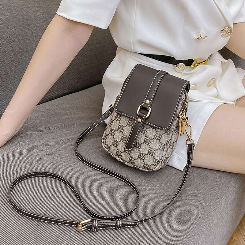 2022 Summer New Vertical Phone Fashionable Easy-to-Coordinate Single Shoulder Crossbody Printed Bag Multi-layer Coin Purse for Women