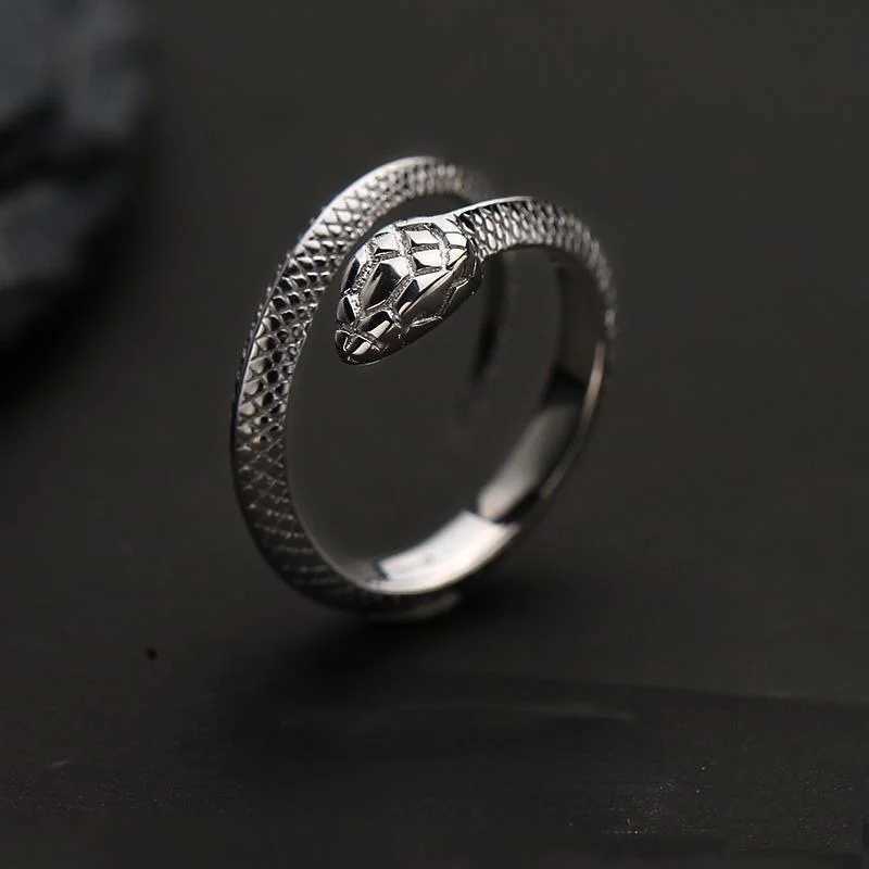 Titanium Steel Snake Head Open Ring Vintage Mens and Womens Fashion Domineering Punk Hip Hop Rock Fashion Jewelry Ring Gift S250716