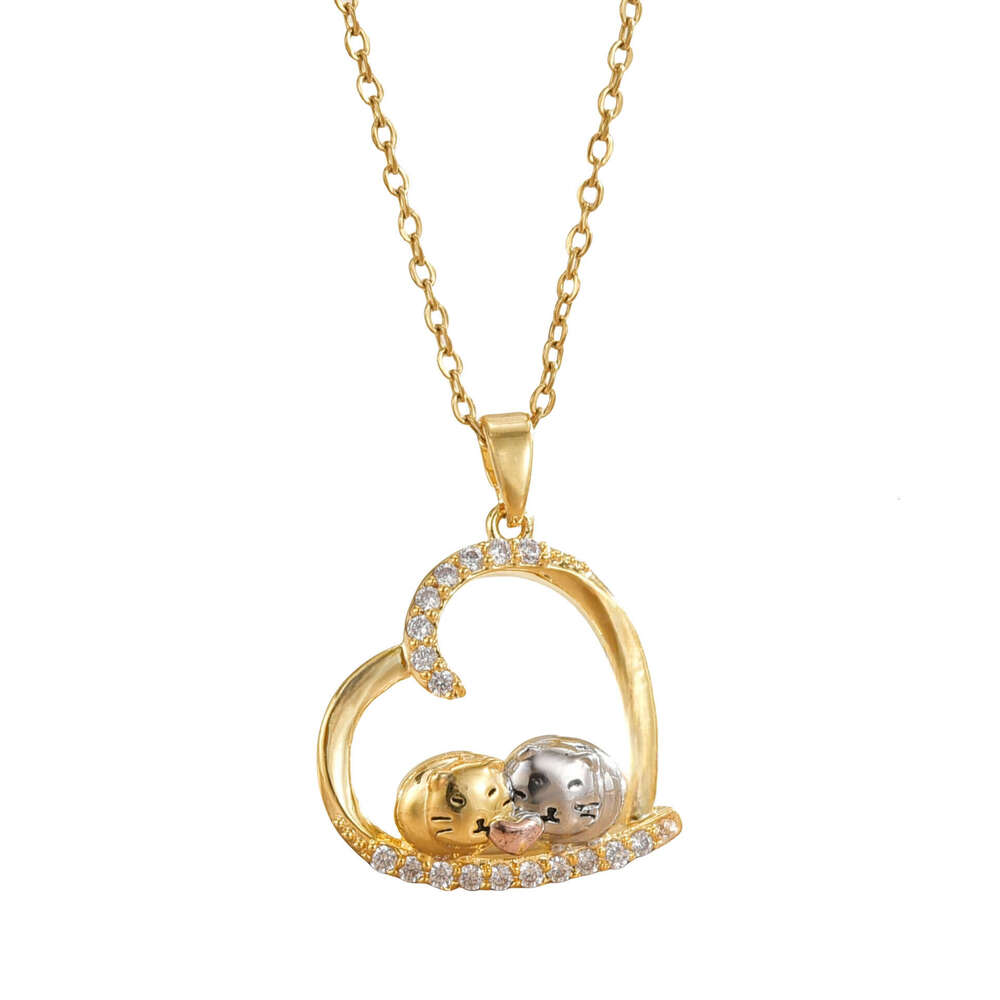 New Fresh And Sweet Cute Heart-Shaped Squirrel Hing Pendant Necklace With Unique Design C7e