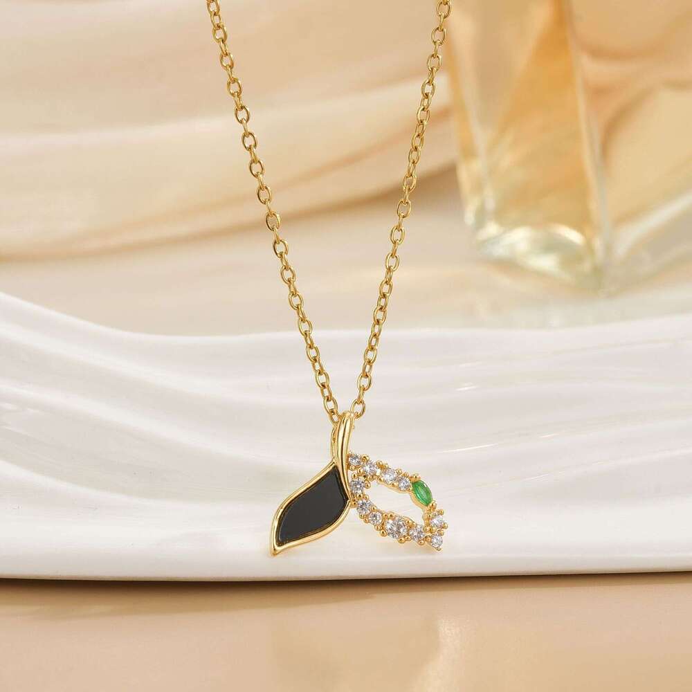 2025 New Titanium Steel High-End Niche Design Necklace Trendy Internet Celebrity Fashion Simple Elegant Non-Fading Collarbone Chain Bc6
