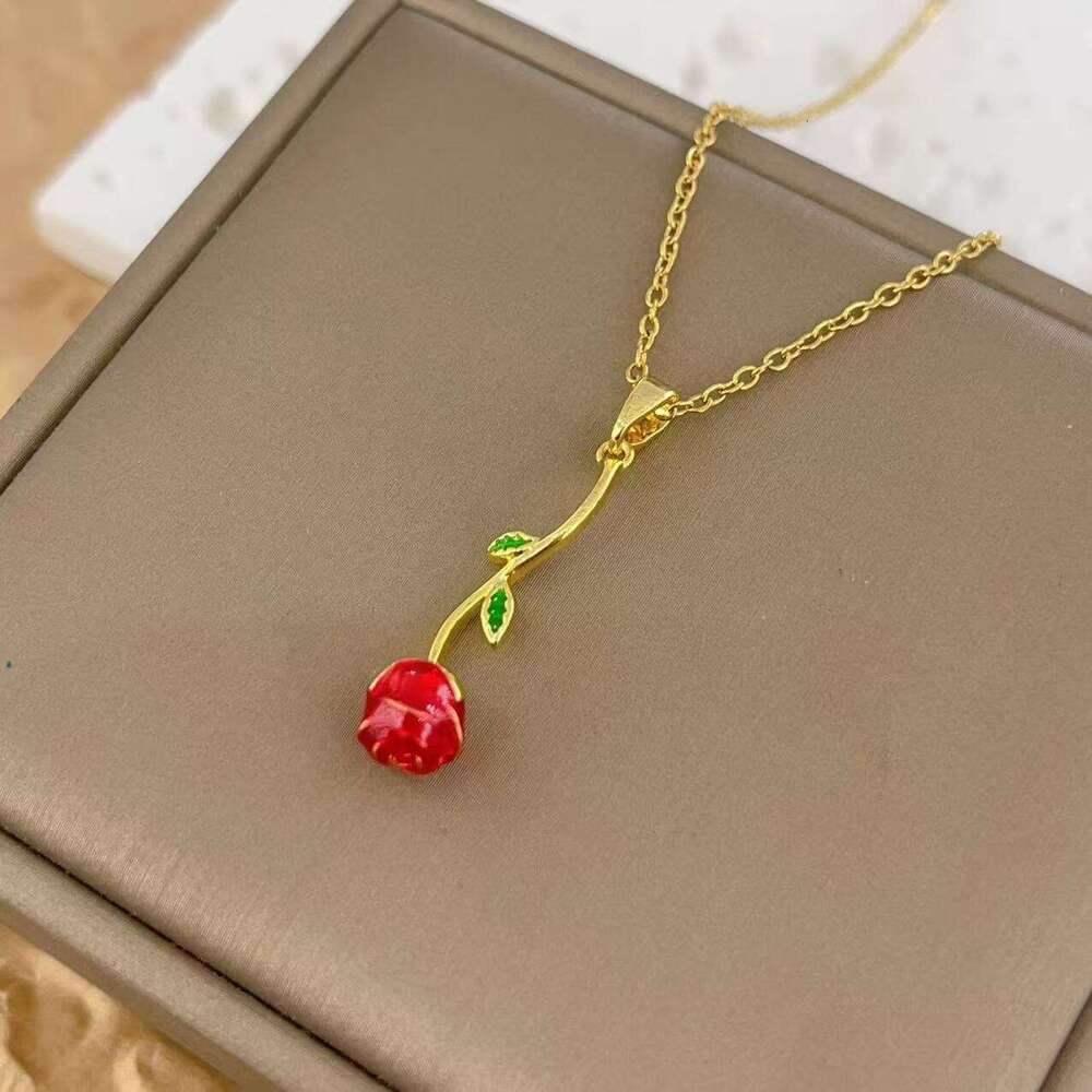 Tiktok Tulip Rose Flower Necklace For Women, Light Niche Design, Ins Style, High-End Titanium Steel Collarbone Chain 222