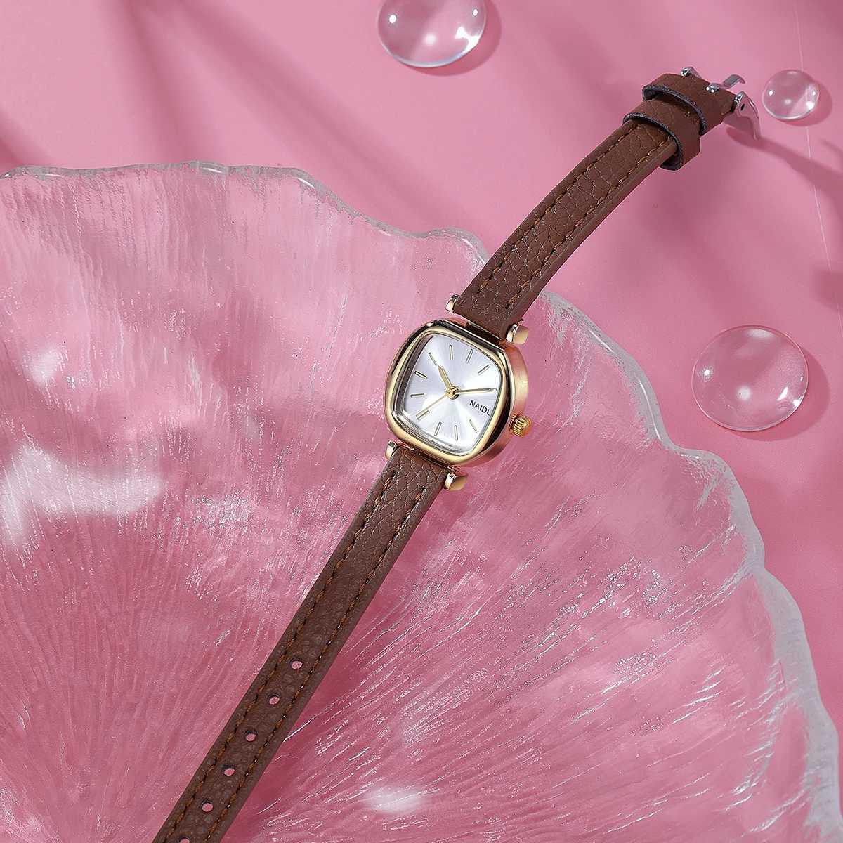 College Style Casual High-Looking Versatile Quartz Movement Y250715