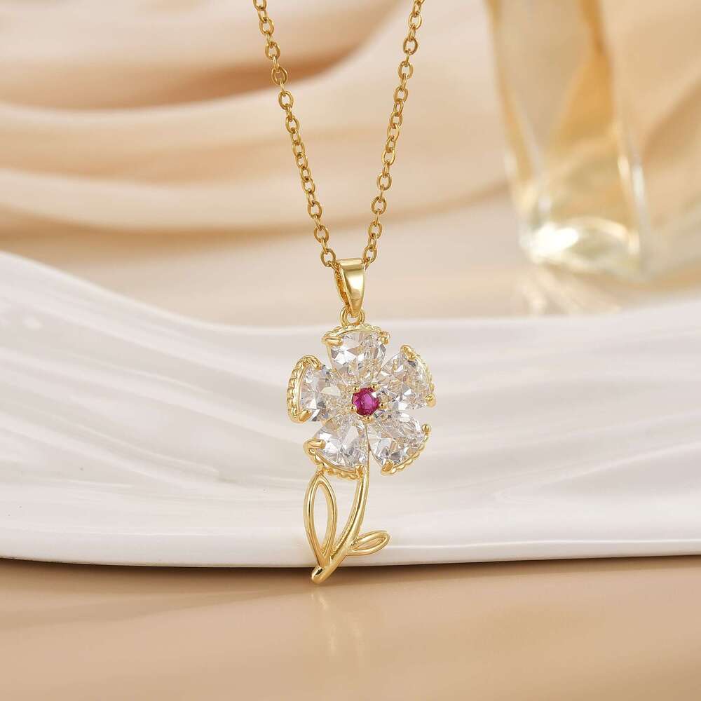 Korean Style New Flower Pendant Stainless Steel Clavicle Chain Fashion Fresh Elegant Temperament Versatile High-End Necklace For Women 666
