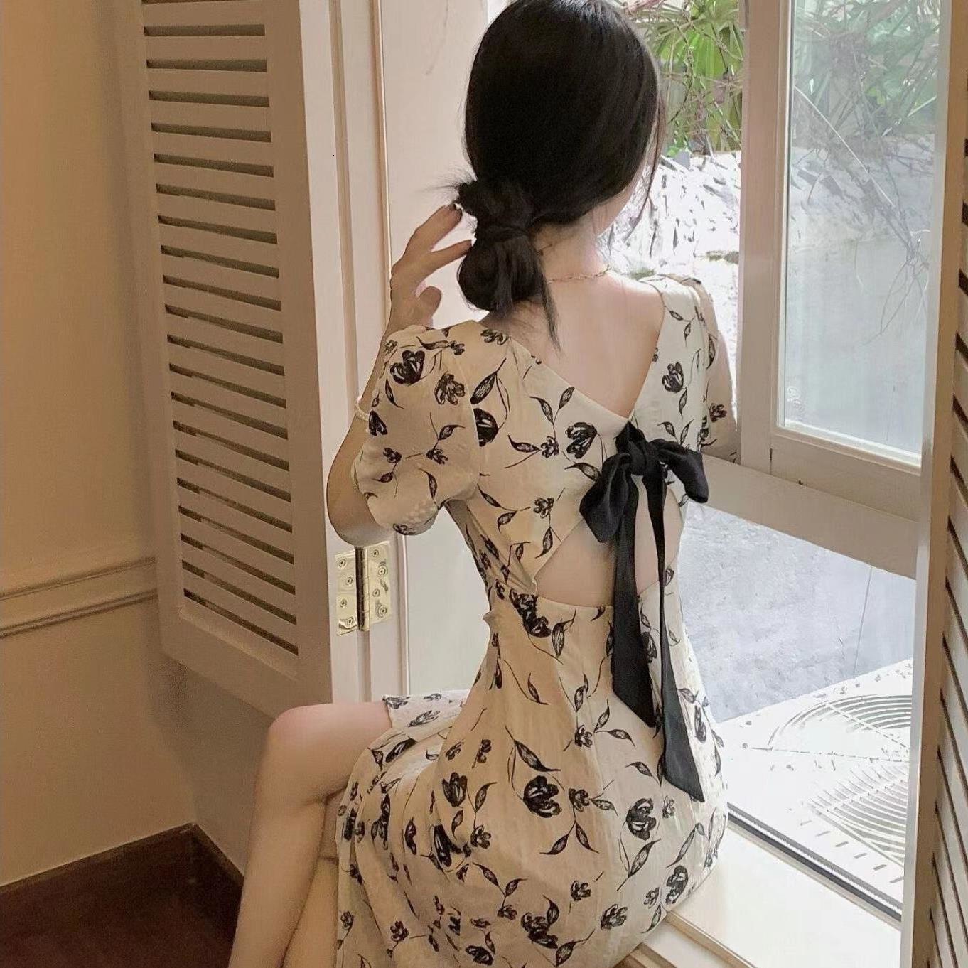 2025 Tea Break French Backless Dress for Women Summer High-End Elegant Long Waist-Cinching Slimming Gentle Style Floral