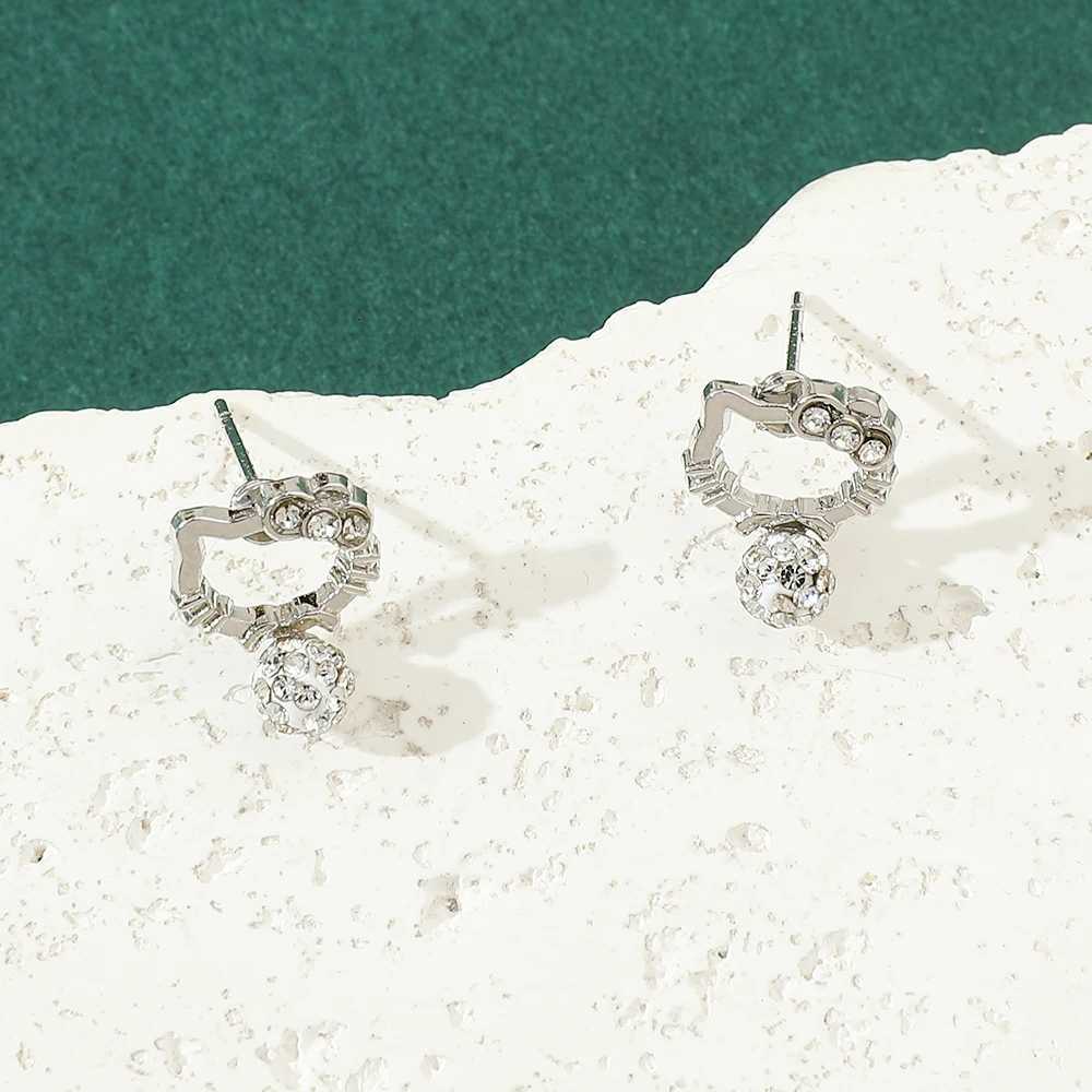 Sanrio Hello Kitty Earrings Fashion Cute Kitty Cat Ear Studs For Friends Womens Birthday Jewelry Gifts w250716