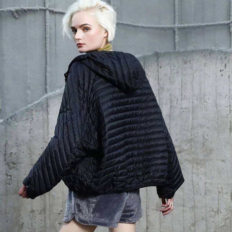 Lagabogy 2025 Winter Vintage Women Oversized Hood Puffer Jacket Female Casual Ultra Light Lantern Sleeve 90%White Duck Down Coat MDNG