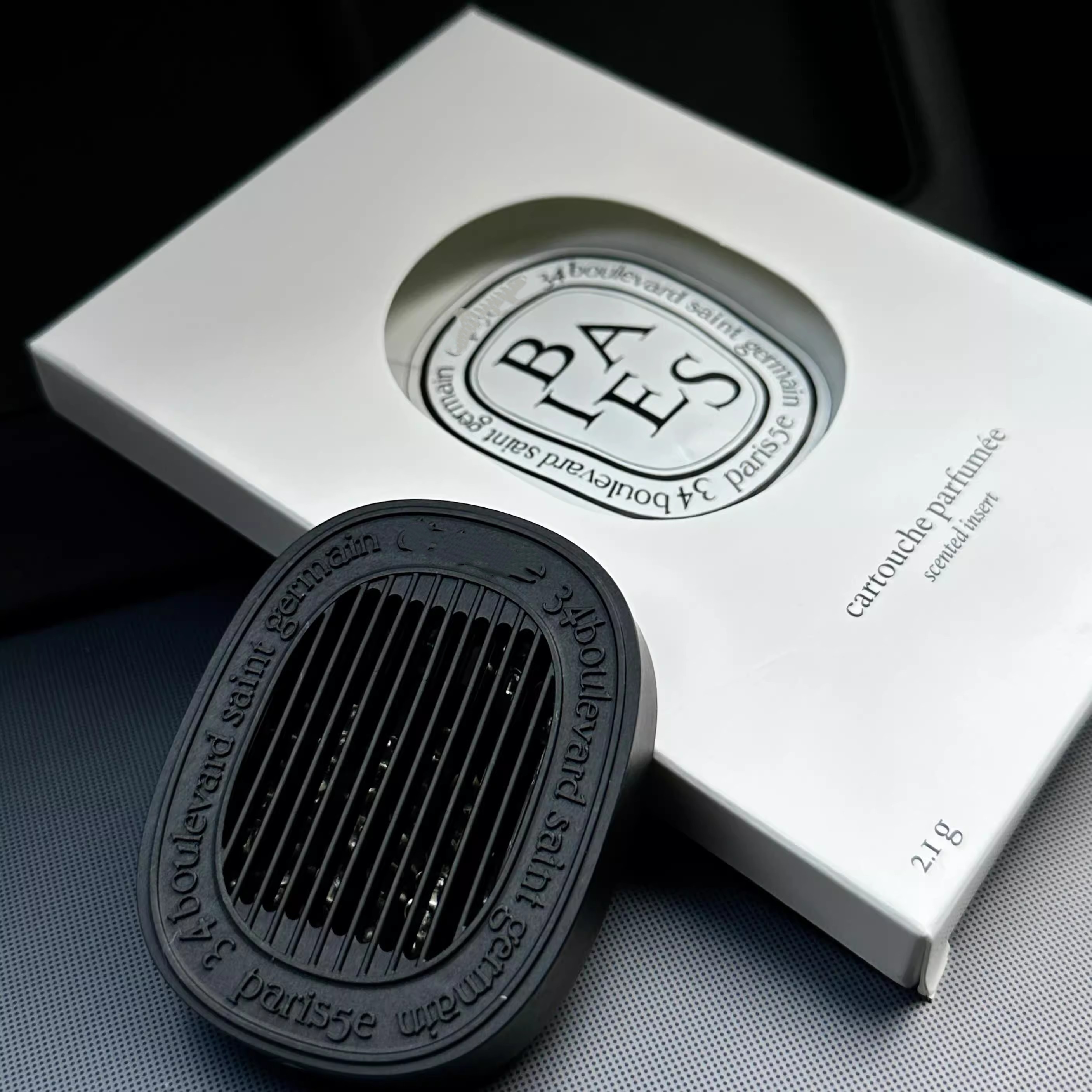Car Aromatherapy Hanger No.34 Scent Long-lasting Vehicle Fragrance Sleek Design Easy Hanging Pleasant Aroma That Stays Keeps Car Smelling Nice
