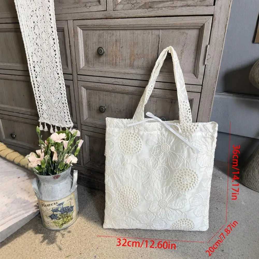 Hollow Out Embroidery Lace Shoulder Bag Embroidered Lightweight Flower Tote Bag Bohemian Large Capacity Womens Weave Handbag