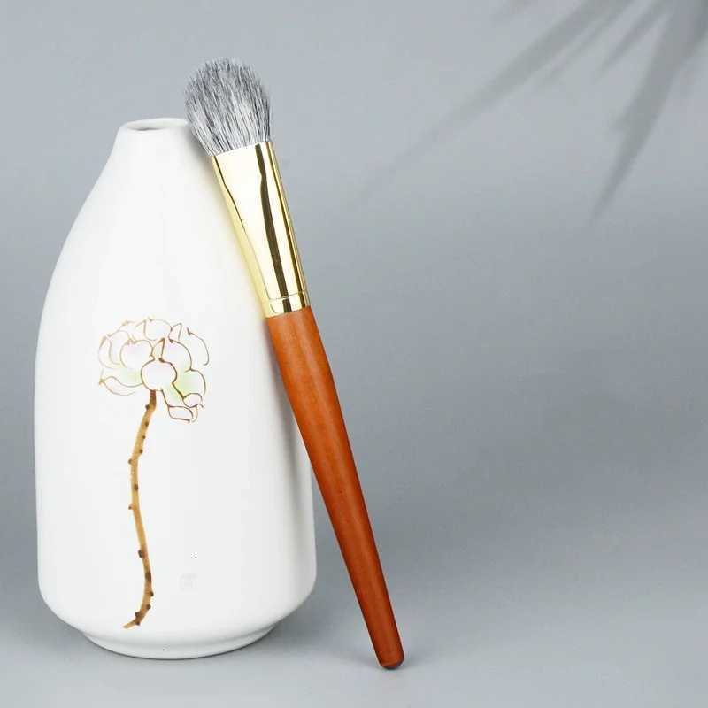 Natural Hair Blush Brush Face Detail Shadow Makeup Brushes Goat Hairs Blusher Bronzer Pro Essential Cosmetic Tools XJ2500716