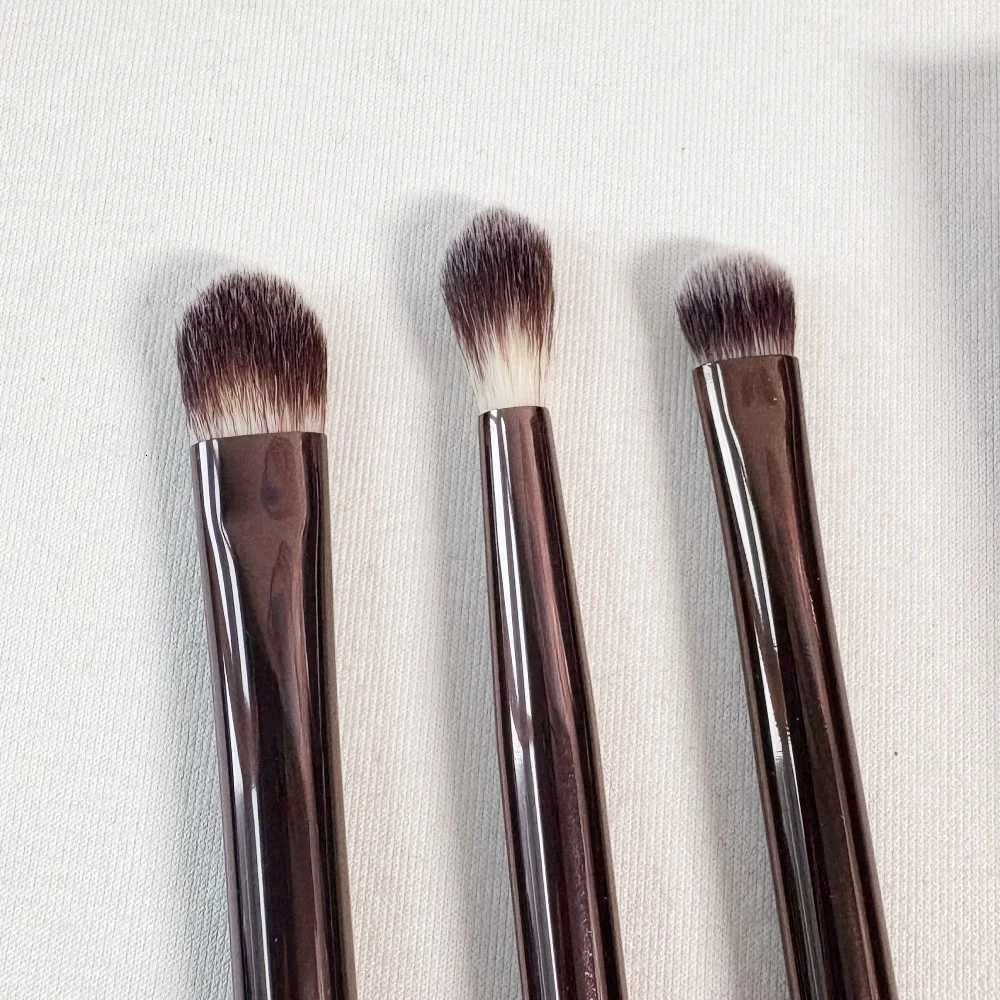 Hourglass Eyeshadow Brush Set 3 All Over Shadow 6 Tapered Blender and 12 Beveled Shadow Brush Makeup Brushes Eye Kit 3pcs XJ2500716
