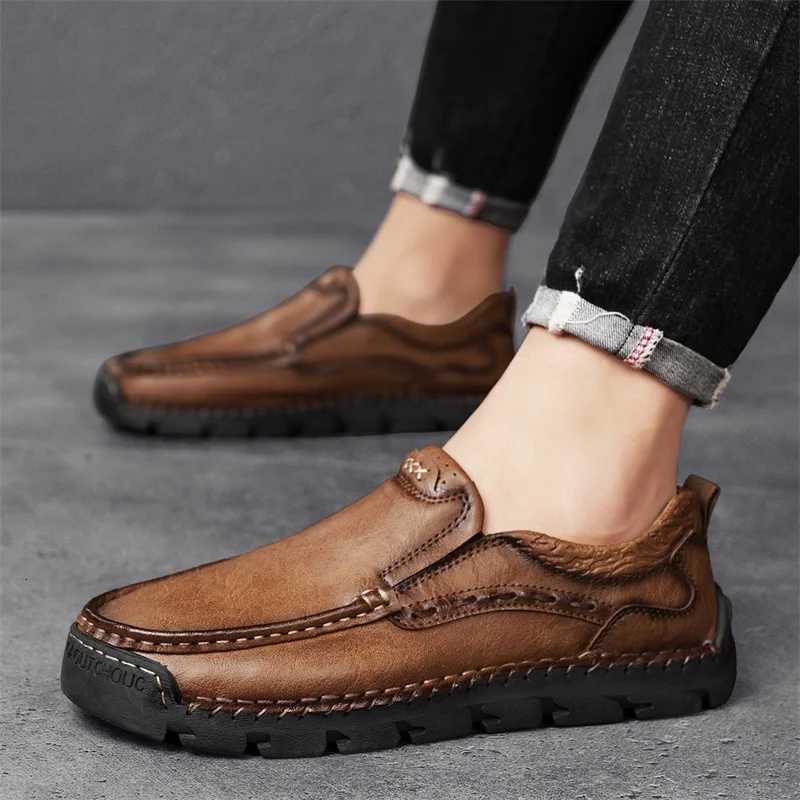 Genuine Leather Men Casual Shoes Loafers Sneakers New Fashion Comfortable Flat Handmade Retro Leisure Shoes Men Shoes Size 46 W250716