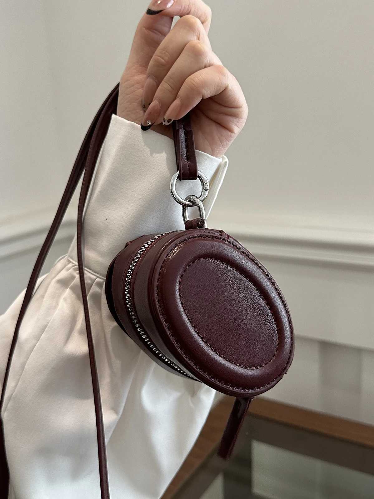 e Crossbody Bag for Women 2024 New Faion Versatile Ne Hanging Bag Earphone Lipsti Bag in Pure E-commerce