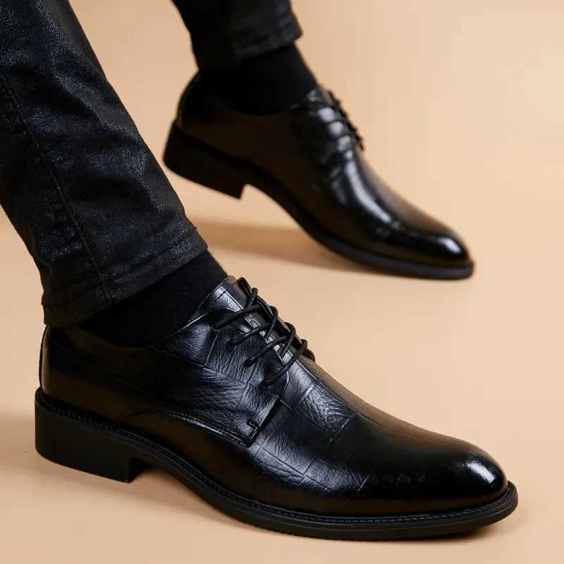 Men Wedding Leather Business Mens Dress Pointed Casual Youth British Style Inner Heightening Spring 2024 New Arrivals Shoes Y250715