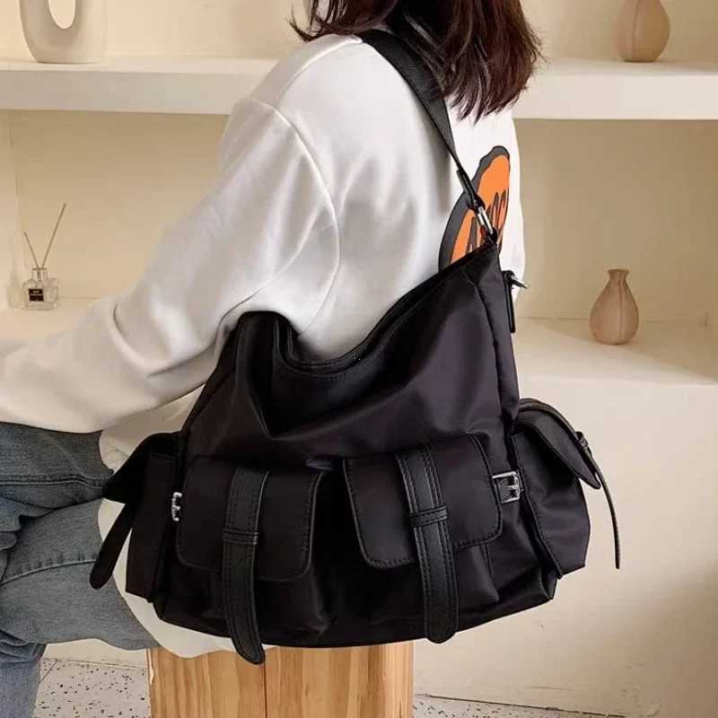 Texture Nylon Cloth Bag Women 2025 New Trendy Large Capacity Waterproof Shoulder Bag Casual All-matching Shoulder Tote Bag
