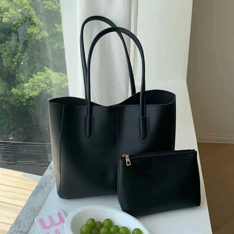 Vintage Womens Tote Bag New Korean Version Large Capacity Simple Commuting Bag and VersatileSingle Shoulder Bag