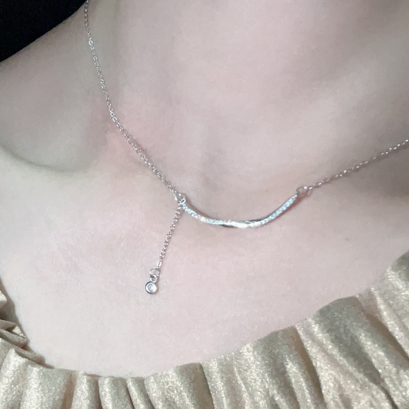Silver - Toned Rhinestone - Encrusted Curved Bar Necklace With Dangling Single Stone Pendant Elegant Daily And Special Occasions Gift For Her Fashion 