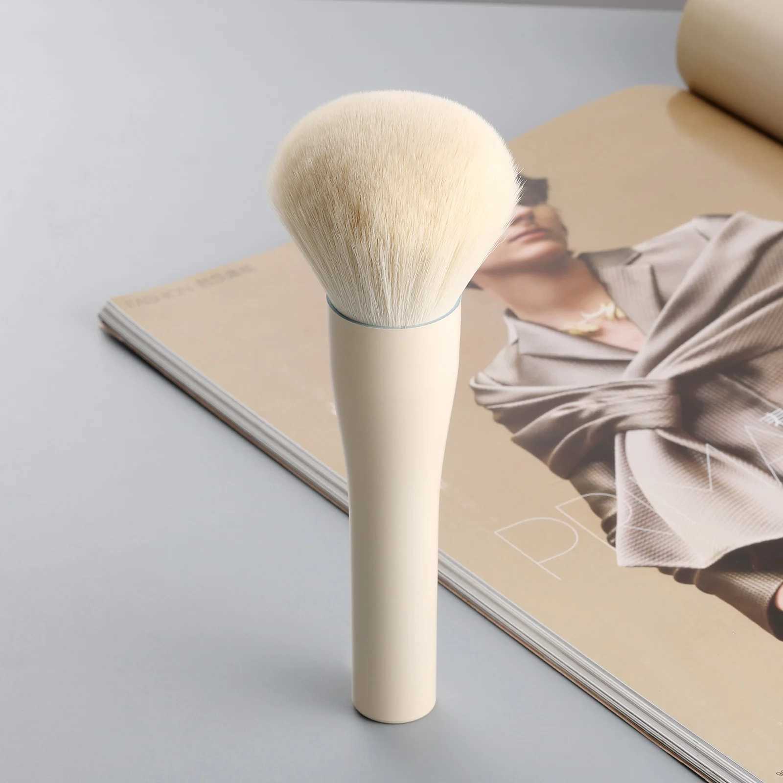 Single large powder brush quality makeup brush professional makeup tools XJ2500716