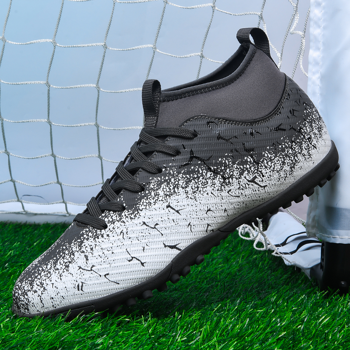 Men's Football Shoes with Broken Studs - Suitable for Children & Students