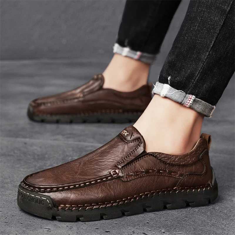 Genuine Leather Men Casual Shoes Loafers Sneakers New Fashion Comfortable Flat Handmade Retro Leisure Shoes Men Shoes Size 46 W250716