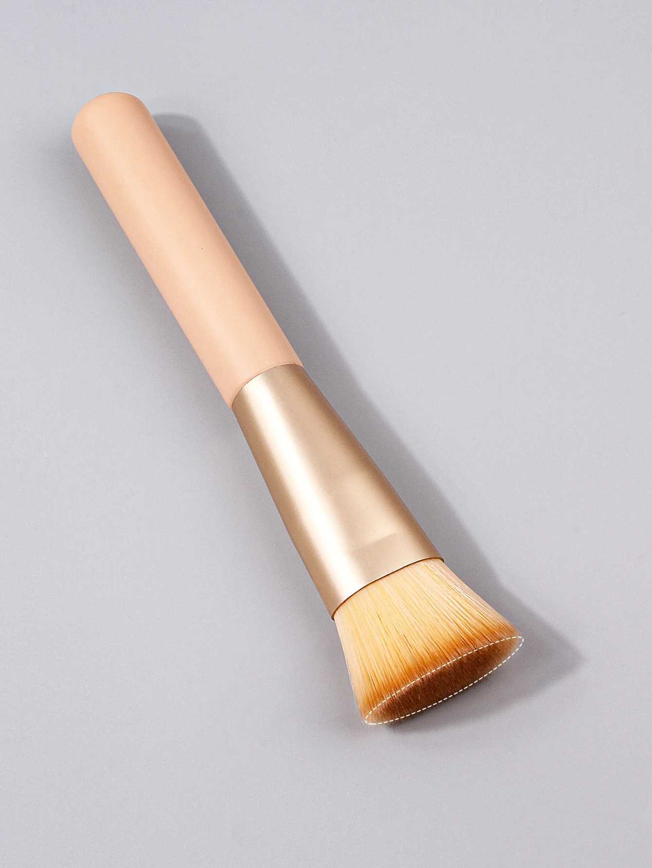 1 piece of soft-bristled wooden-handled flat-head foundation brush blush brush contour brush travel portable makeup brush XJ2500716