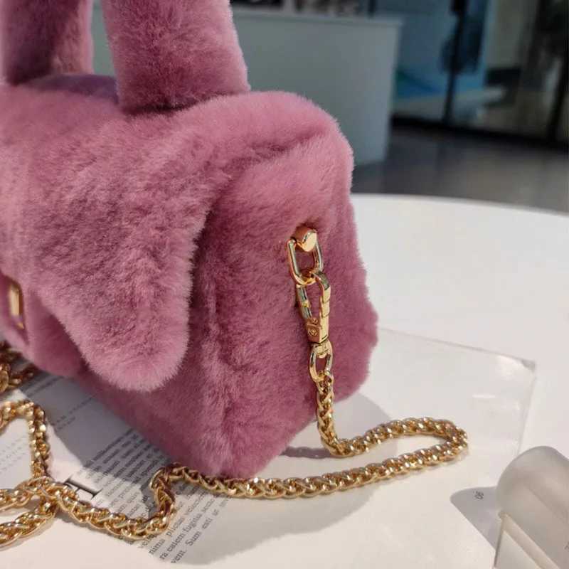 Lamb Fur Womens Small Handbag Soft Plush Womens Chain Shoulder Bag Womens Fliffy Everyday Clutch