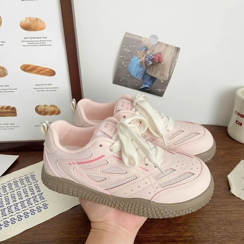 Autumn sports shoes womens fashion round head net cloth breathable front lacing soft sole non-slip single shoes 250712