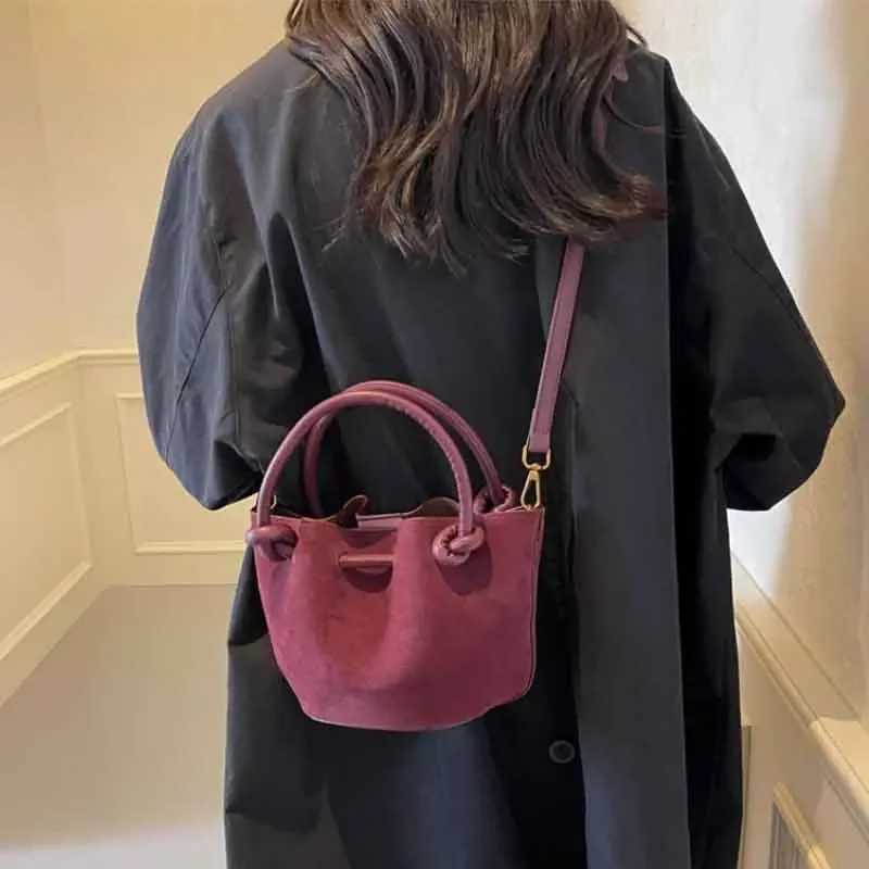 2024 New Simple Womens Shoulder Bags Luxury Designer Bags for Women Solid Classic High Quality Ladies Messenger Bags