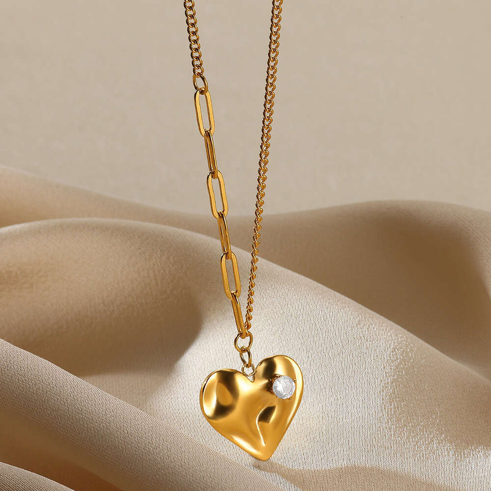 INS Summer Hot Luxury jewelry designer For Women classic 18K gold stainless steel zircon pearl necklace antique style heart texture pendant no fade - view 9